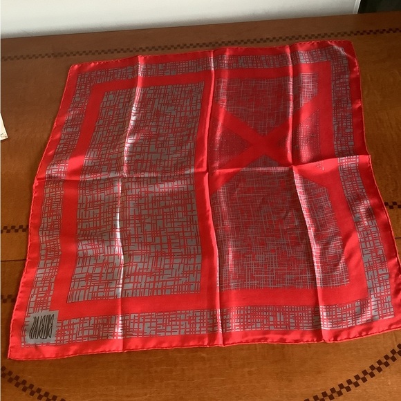 Bill Blass Vibrant Red and Gray Square Scarf - Picture 5 of 10